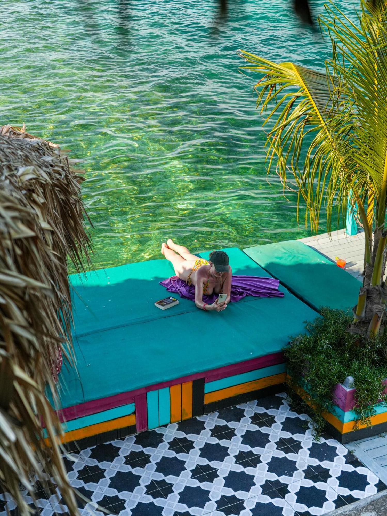 Готель Casa En El Agua Tintipan Island Екстер'єр фото