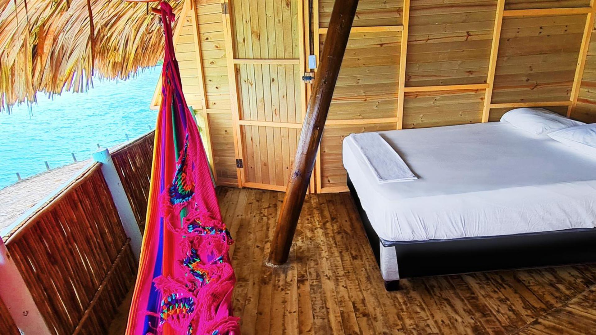 Готель Casa En El Agua Tintipan Island Екстер'єр фото
