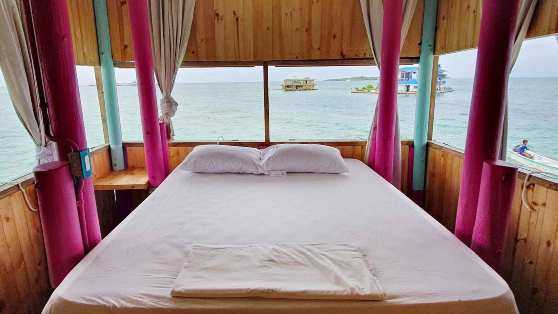 Готель Casa En El Agua Tintipan Island Екстер'єр фото
